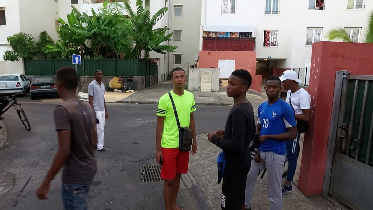 La Réunion : l'île-paradis sous tension entre alcool, drogue et défis policiers