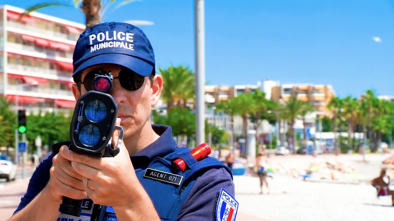 Trottinettes électriques : 50 000 ventes, zéro régulation, des morts sur les trottoirs