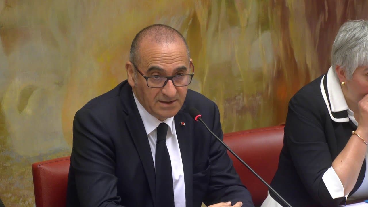 Sécurité : le gouvernement met les gaz